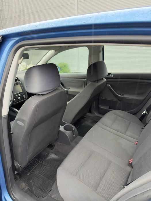 VW Golf V 1.4 benzina an 2004