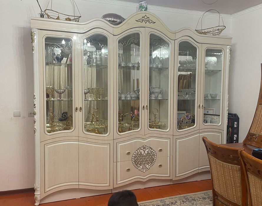Сервант горка сатылады