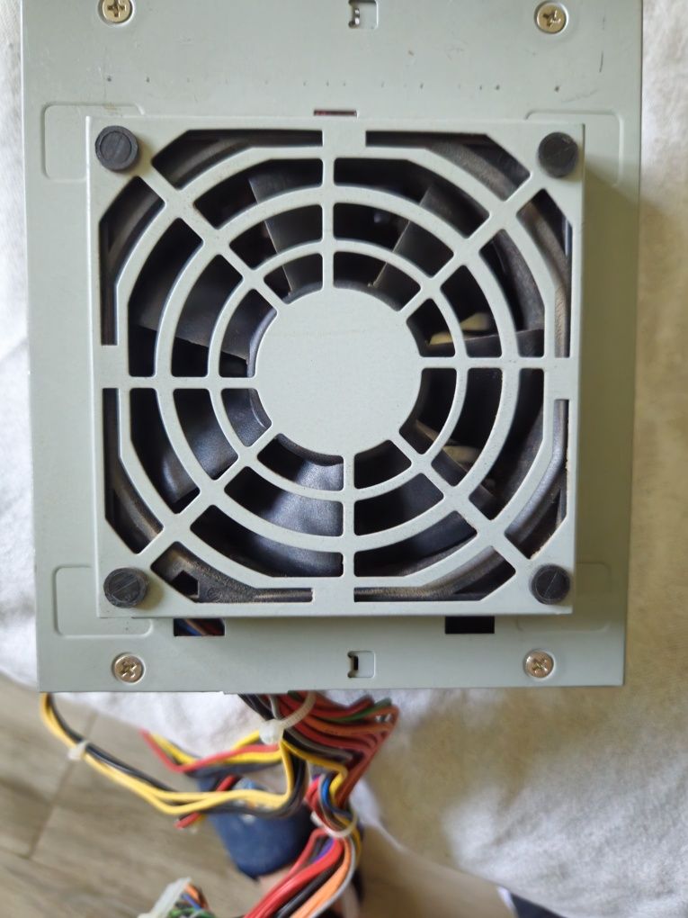 Sursa Delta Electronics DPS-185DB