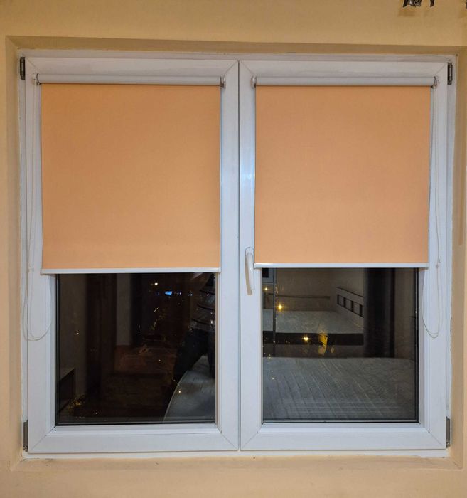 Jaluzele plise pentru fereastra/camera