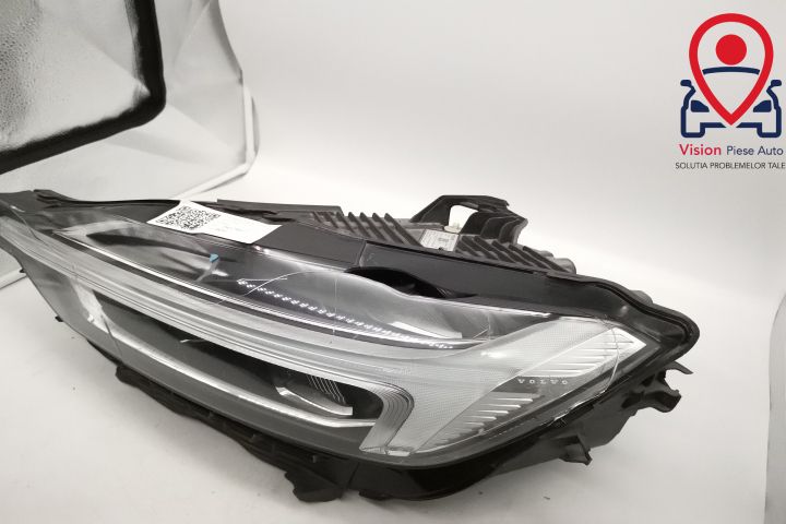 Ляв фар Оригинален Пълен Led Авариран Волво / Volvo XC60 2 [2017, 2018