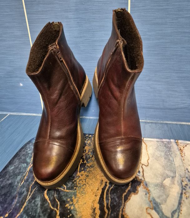 Cizme noi din piele, îmblănite,  37