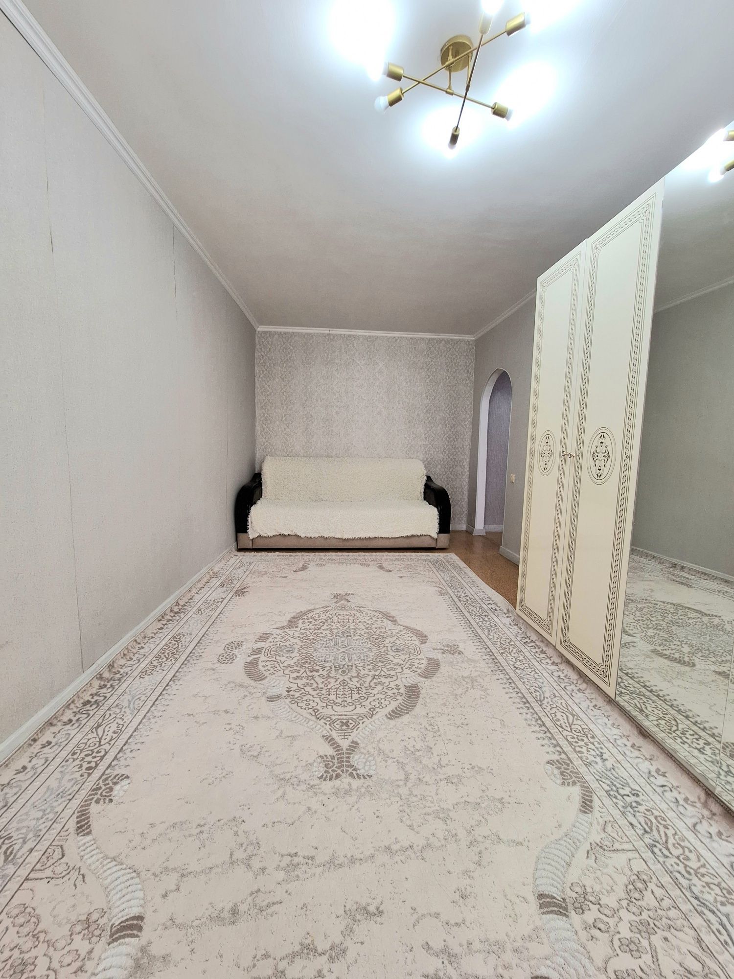 Продаётся 1 комн квартира, центр