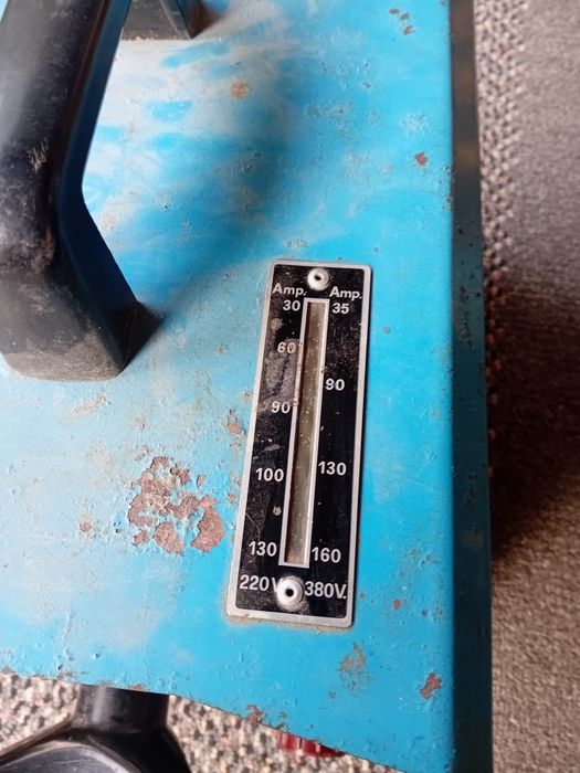 Vand aparat de sudura cu electrod