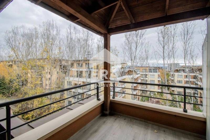 Дава се под наем Четиристаен апартамент в София, Витоша - 285 кв.м за 1900 € - Снимка #8