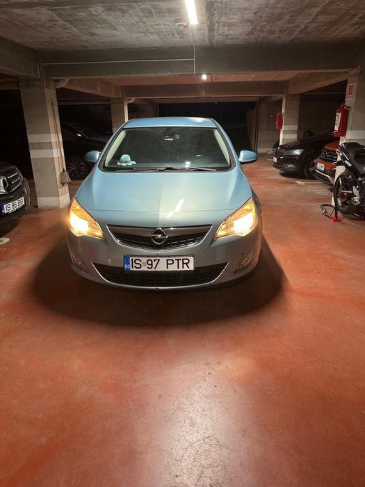 Opel Astra j 2.0