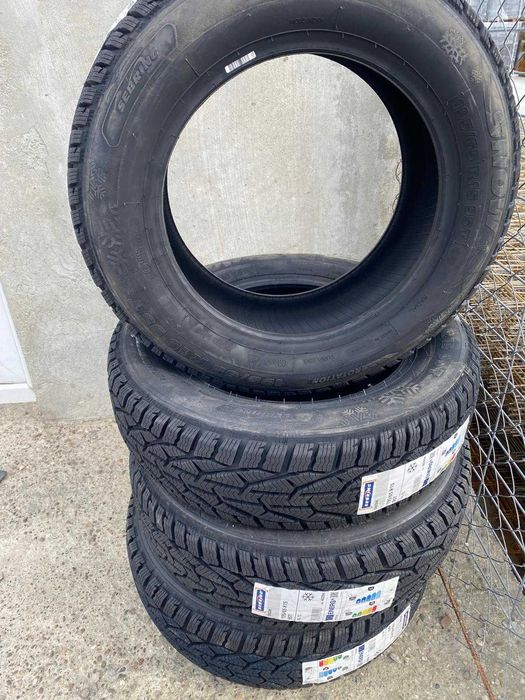 Anvelope iarna 195/65/R15 noi