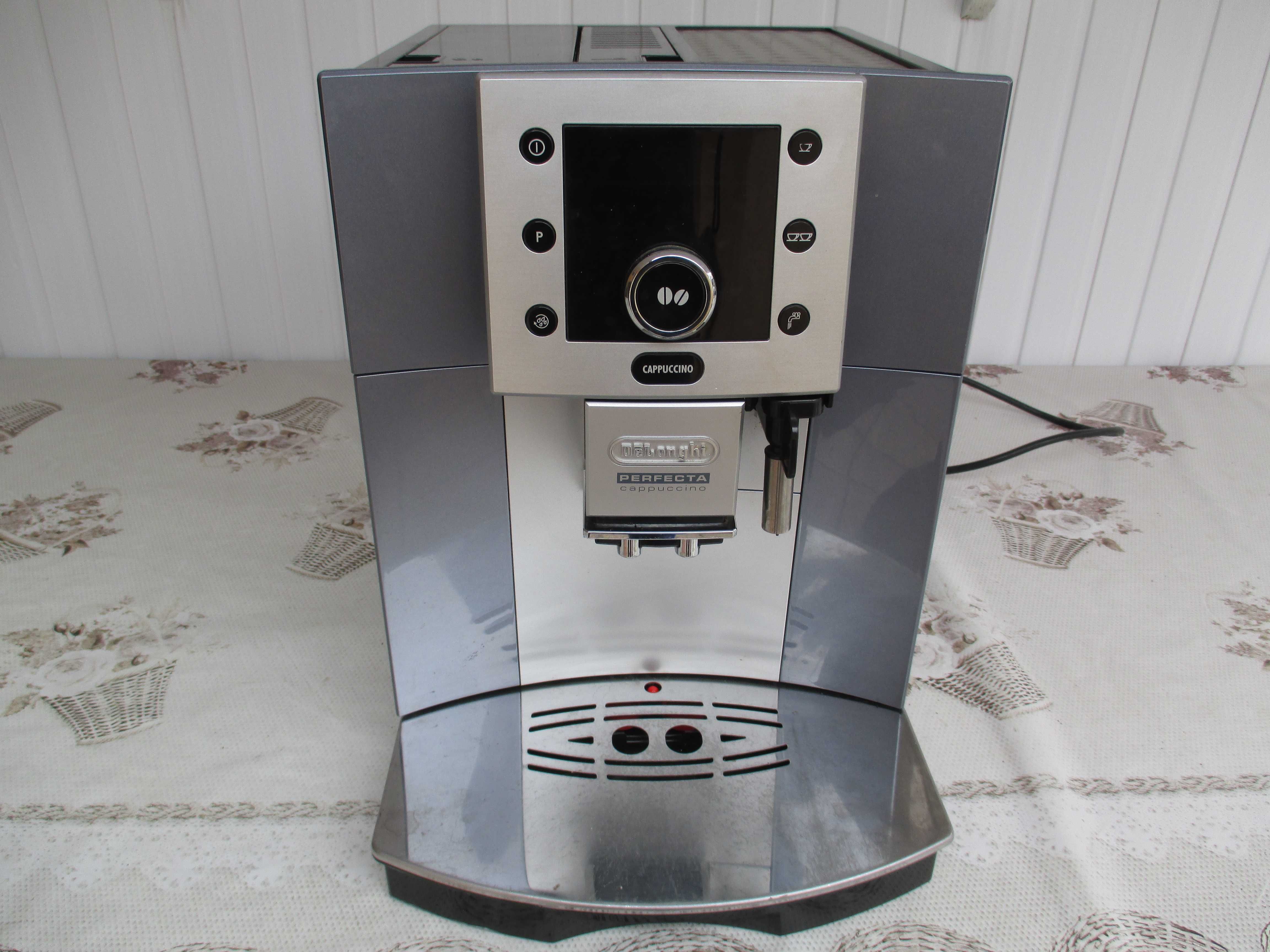 Expresor Automat Cafea boabe Delonghi Magnifica ECO~Elegance~Gold