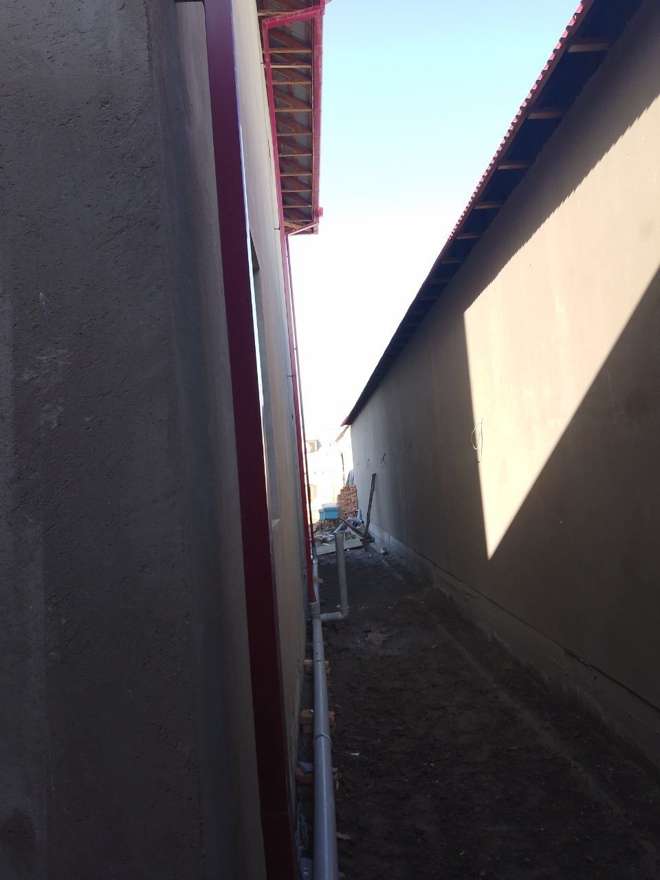 Hovli sotiladi 4.5 sotiqli