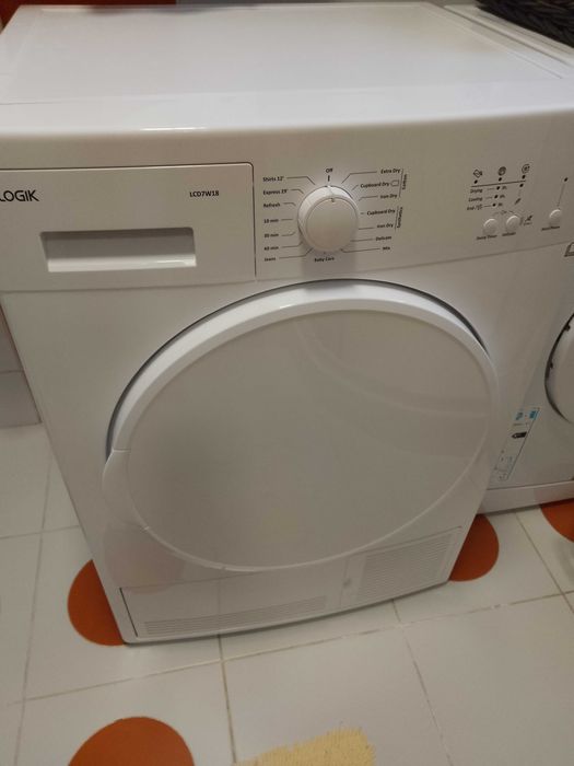 Vând uscator rufe 8kg