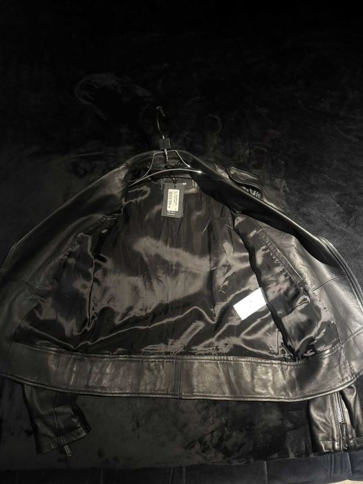 Geaca de piele Dsquared2 autentica, superba.