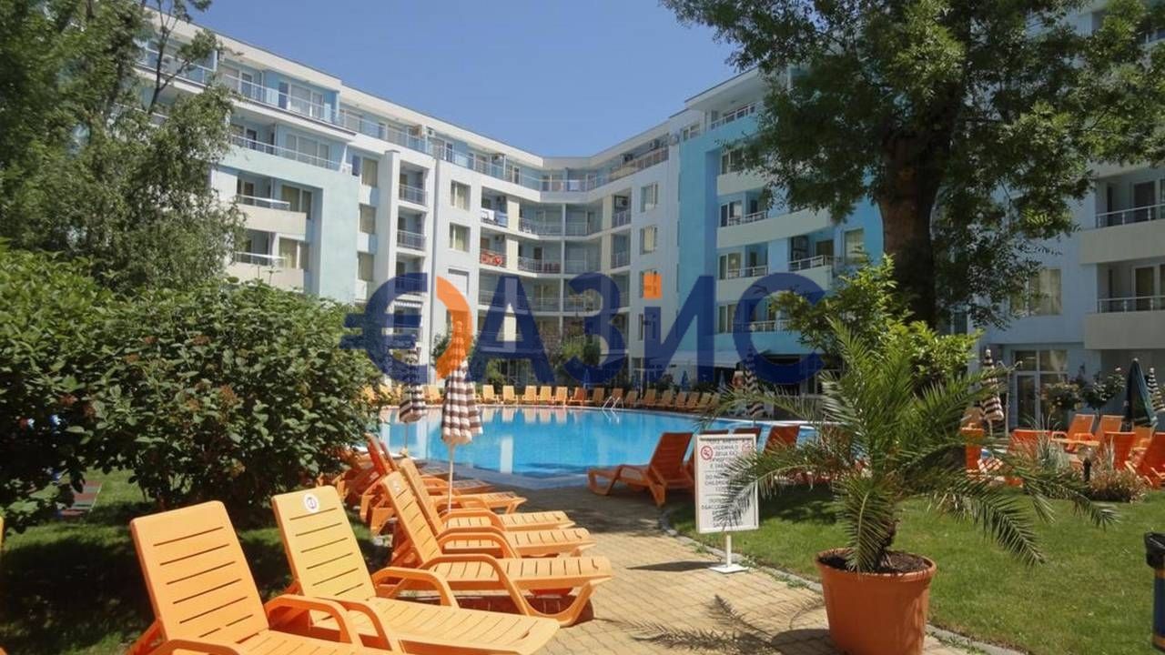 Продава се Двустаен апартамент в к.к. Слънчев бряг - 60 кв.м за 1092 €/кв.м - Снимка #13