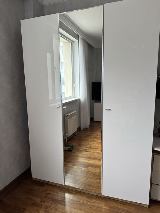 Спальний гарнитур