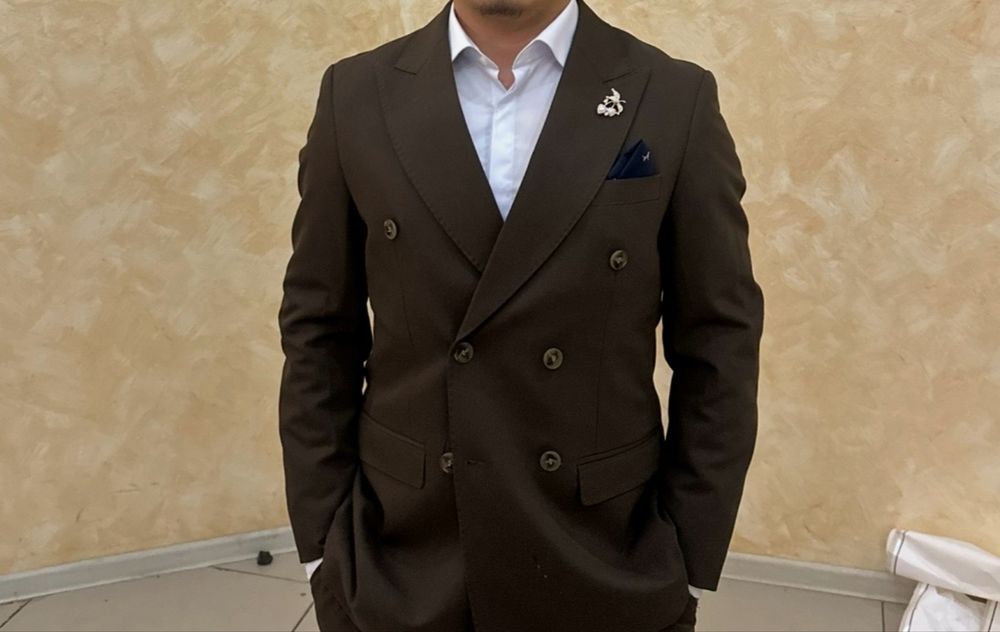 Продам мужский костюм