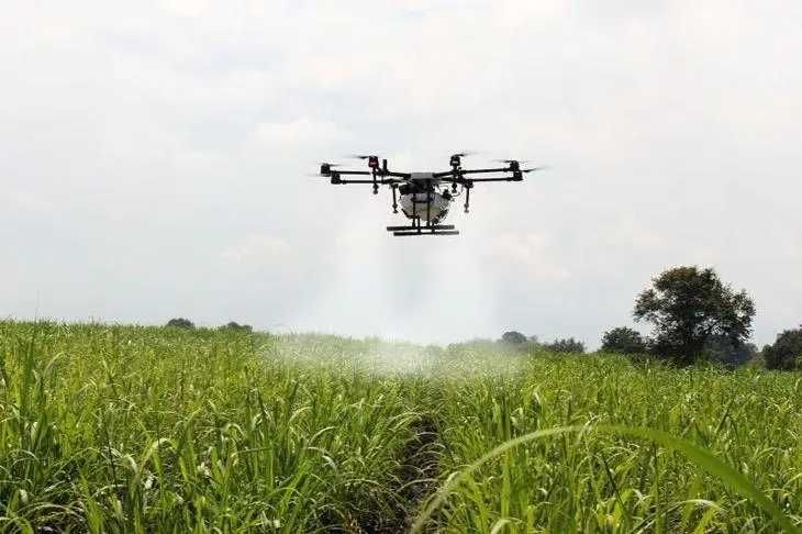 Внесение пестицидов дроном, СЗР, избавление от вредителей опрыскивание