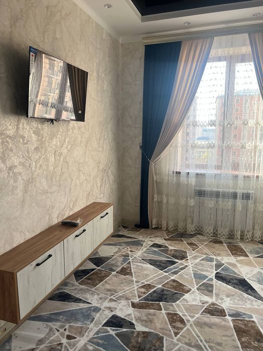 Vagzal qizil domda kvartira bor oilaga beriladi. Barcha sharoit mavjud