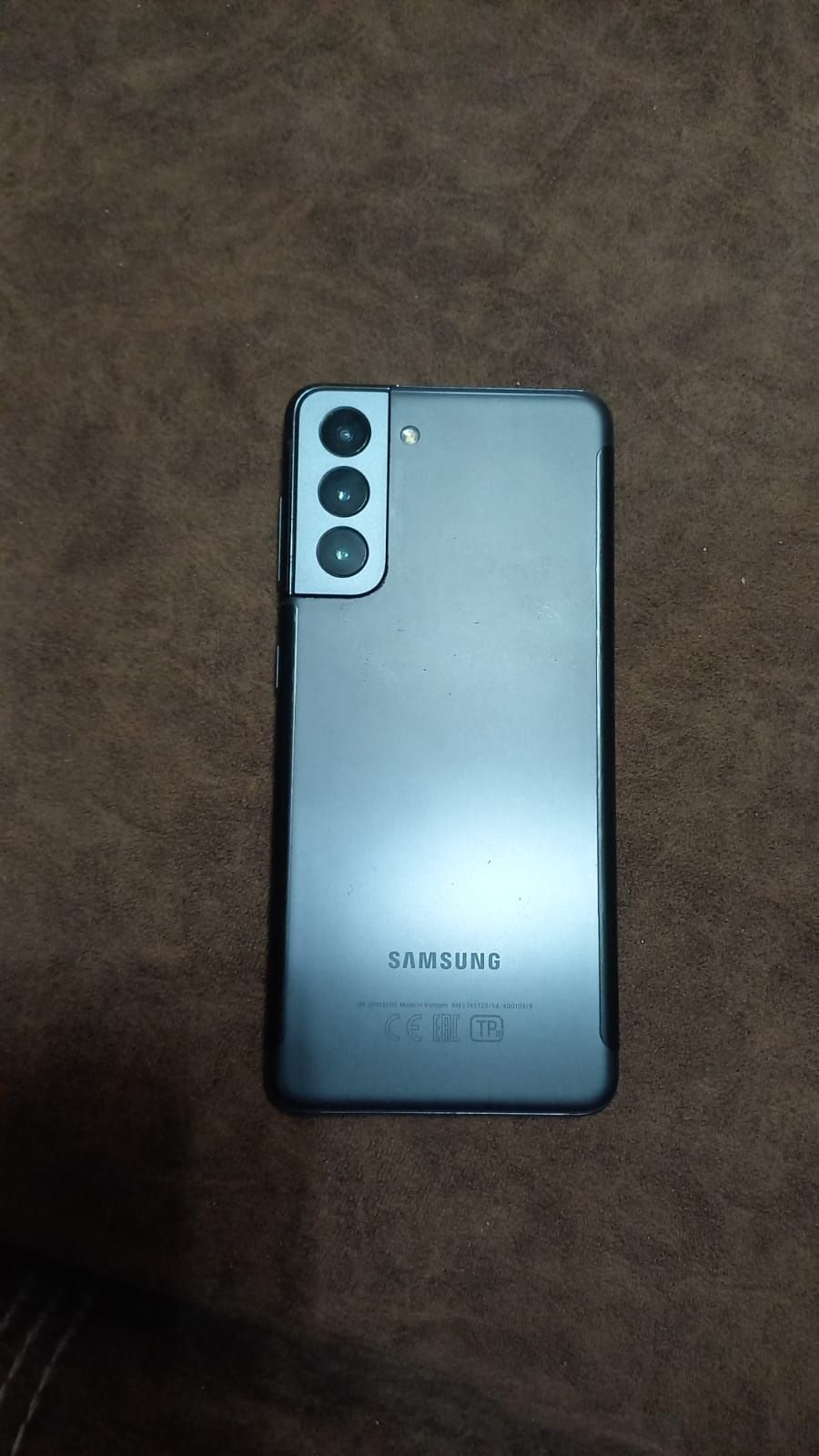 Samsung s21 отличном состоянии  нужный денги терог есть