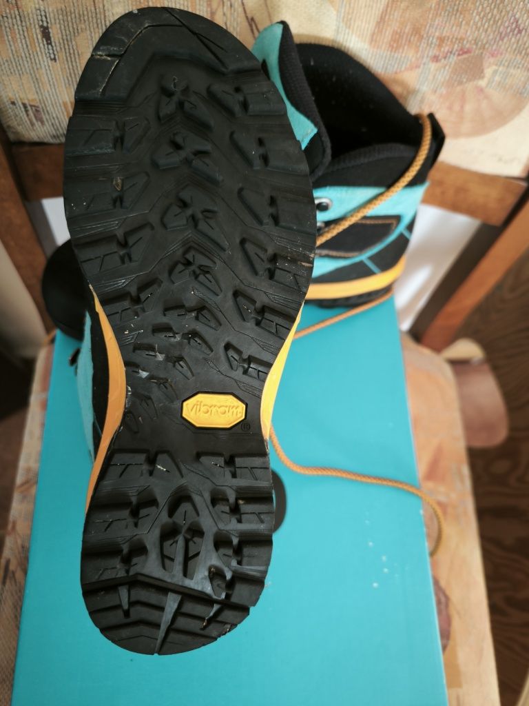 Дамски обувки Scarpa mescalito TRK GTX