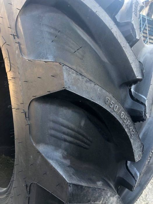 Cauciucuri noi 650/65 R42 tractor New Holland John Deere anvelope OZKA