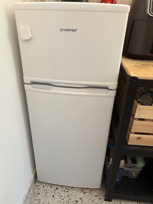 Frigider doua usi Vortex Clasa E