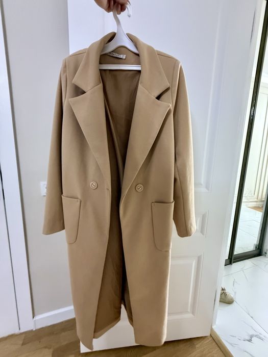 Пальто новое длинное с ремнем