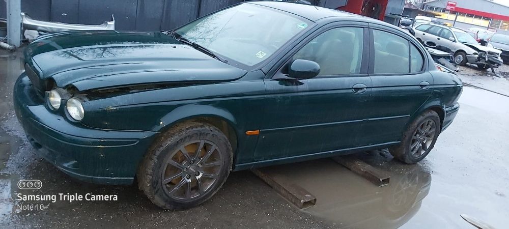 Dezmembrez Jaguar X-Type 2.5 benzina 4x4 an 2002 cod motor XB