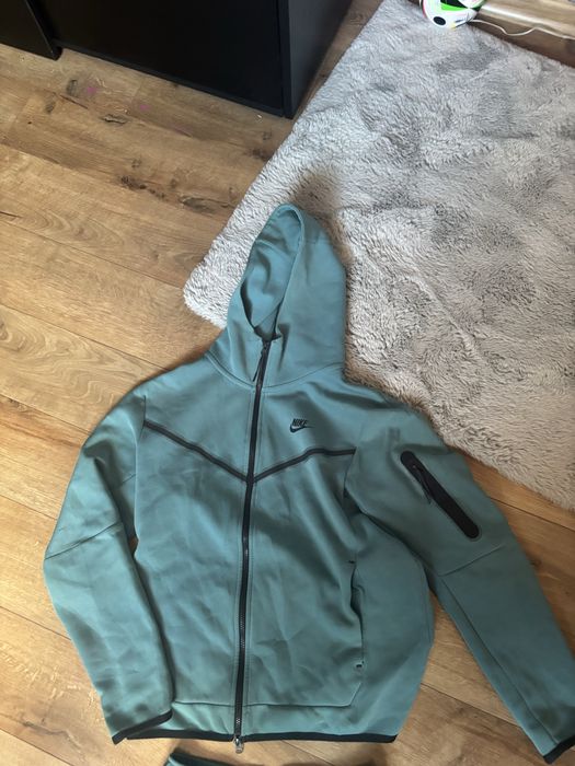 nike tech fleece
