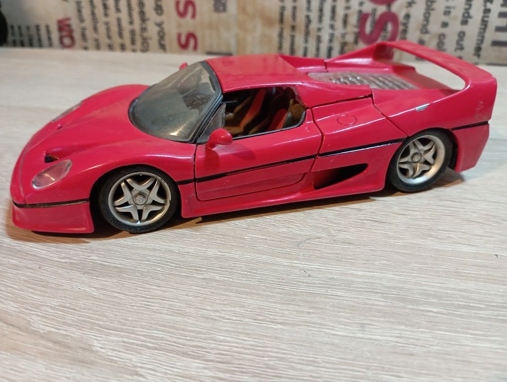"Ferrari" F50 1:24 мащаб