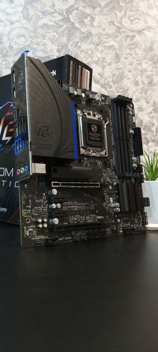 Материнская плата AM5 Asrock B650 и блок питания 750w gold