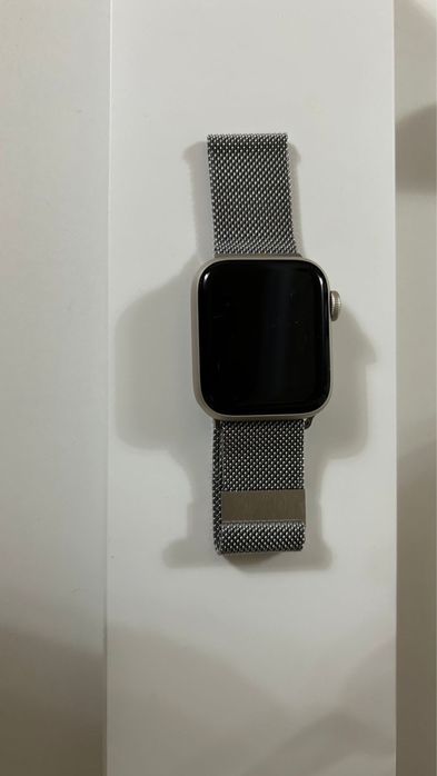 Apple watch SE Starlight Aluminum Case Starlight Sport Band