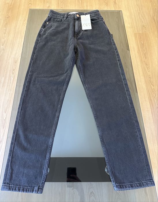 Дамски дънки Zara черни Mom Fit, с камъни