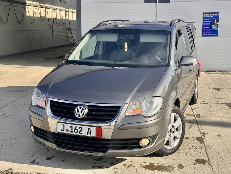 VW Touran Facelift - Inmatriculat RO - Automat - 7 Locuri