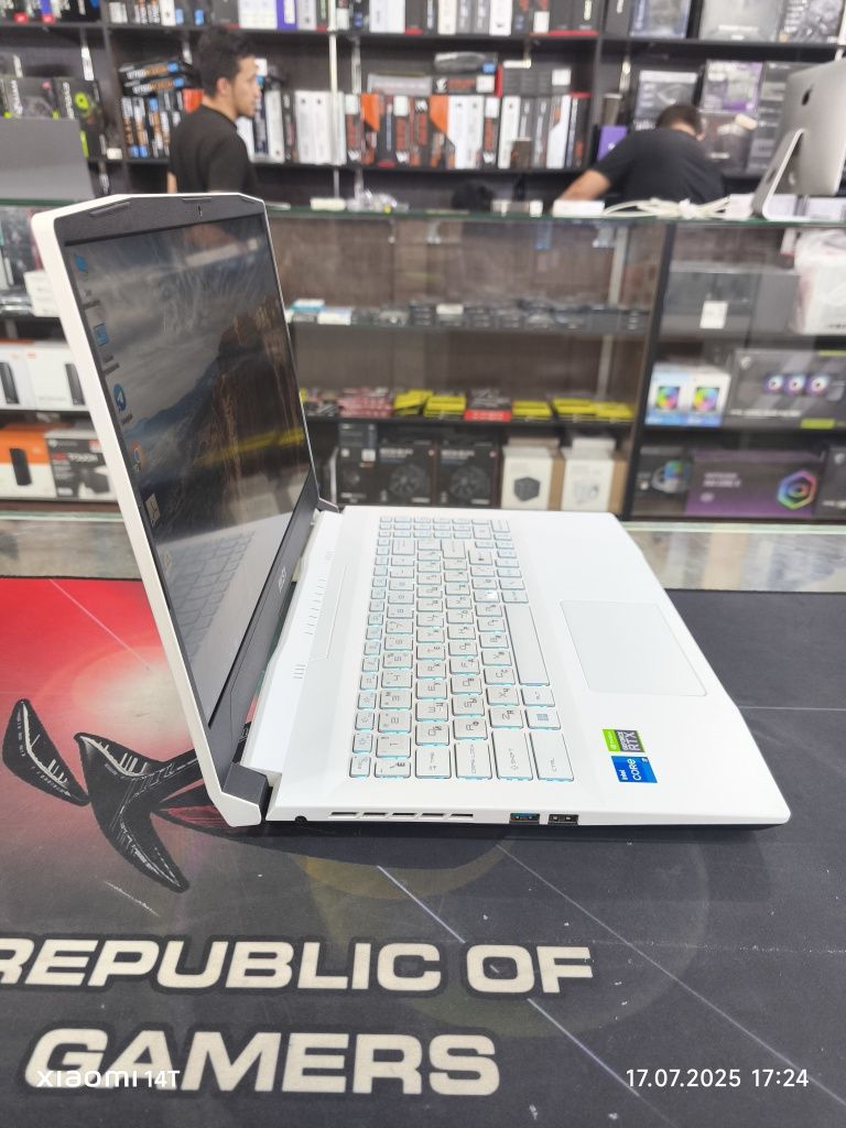 MSI Sword 15 (i7-11800H/8/512/RTX3050TI)