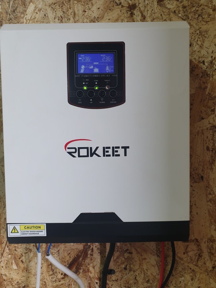 Гибридный инвертор(ИБП) ROKEET= 24B =3.5кВт= PWM=Новый=