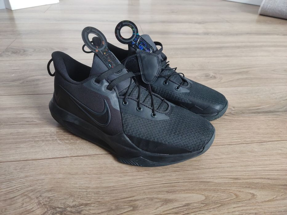 Баскетбольные кроссовки Nike