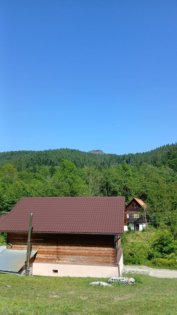 Casa de vanzare sau afacer în turism ,15000 metri pătrați teren în jur
