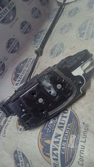 broasca dreapta fata skoda superb 2