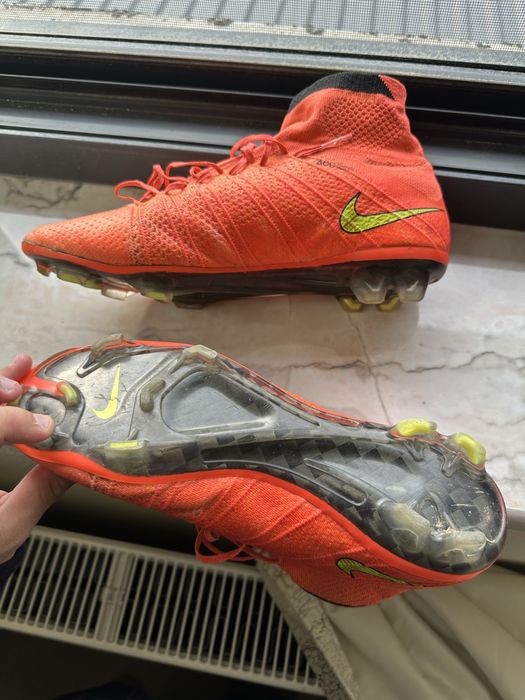 Ghete nike acc model vechi