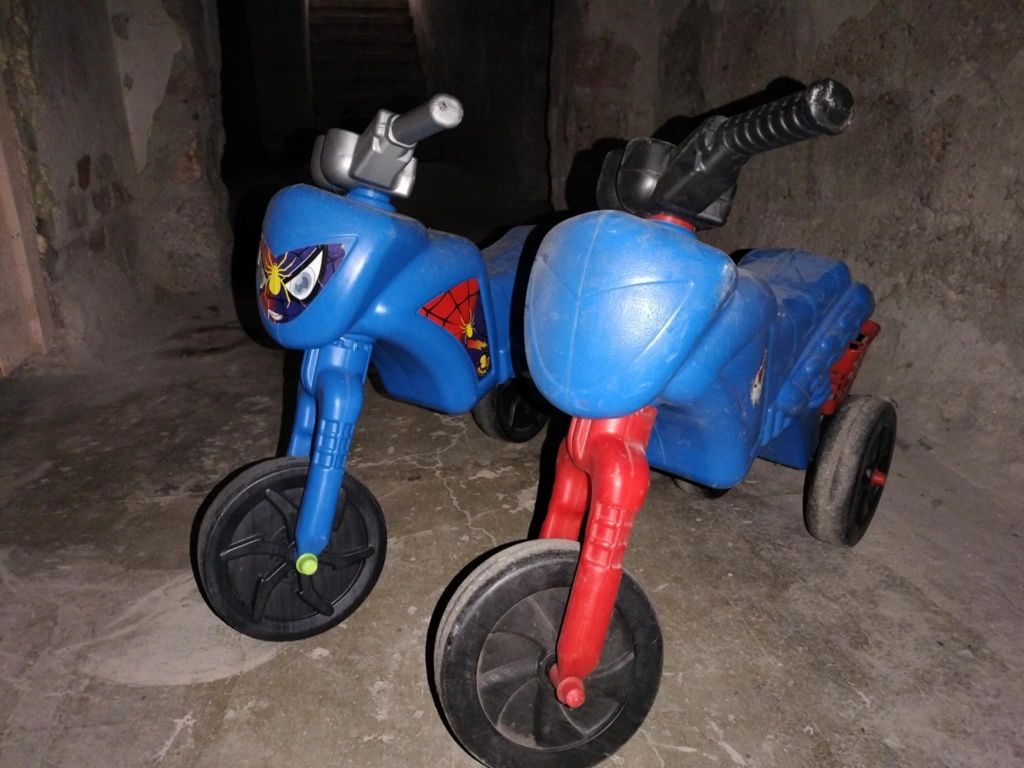 Vând bicicleta,triciclete,trotineta