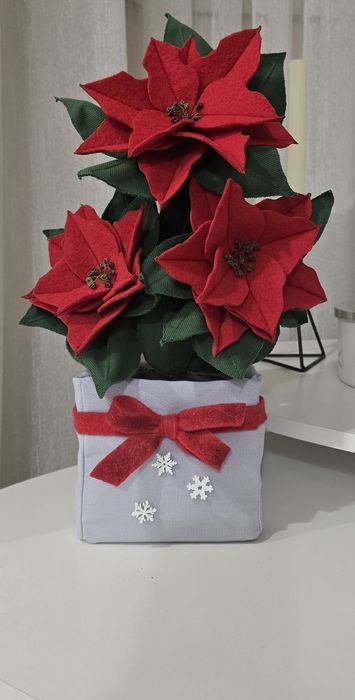 Коледна звезда , ръчна изработка