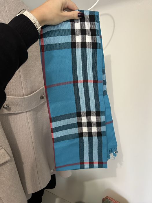 Дамски шалове нови