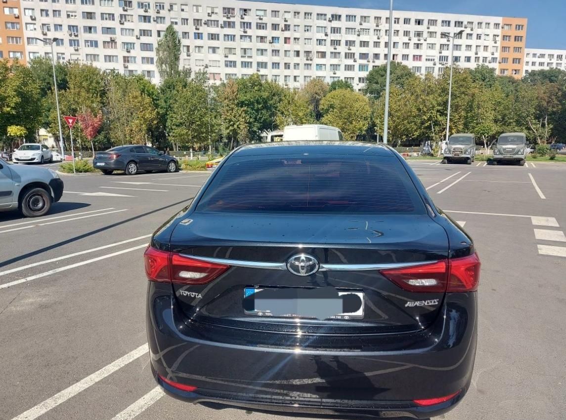 Toyota Avensis 2016