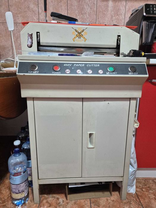 Ghilotina electrica 450v