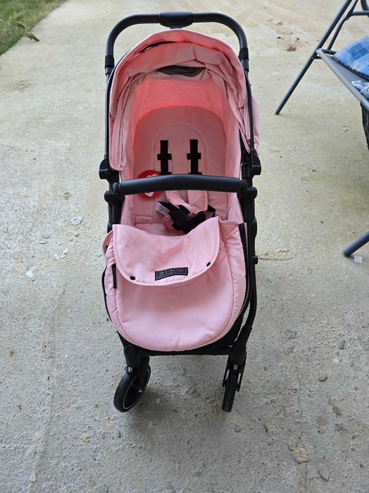 Бебешка розова количка Аура