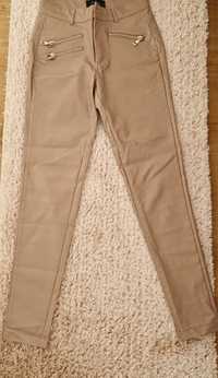 Ефектен панталон  "Mohito" с ципове