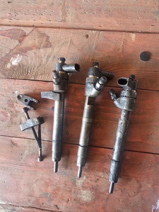 Injector Injectoare Mercedes Sprinter 2.2 CDI 2000 - 2006 Cod A6130700