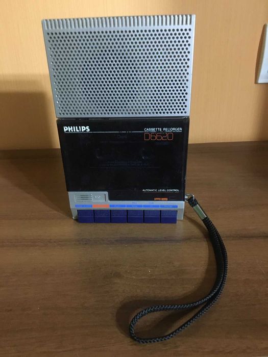 Ретро касетофон Philips D6620