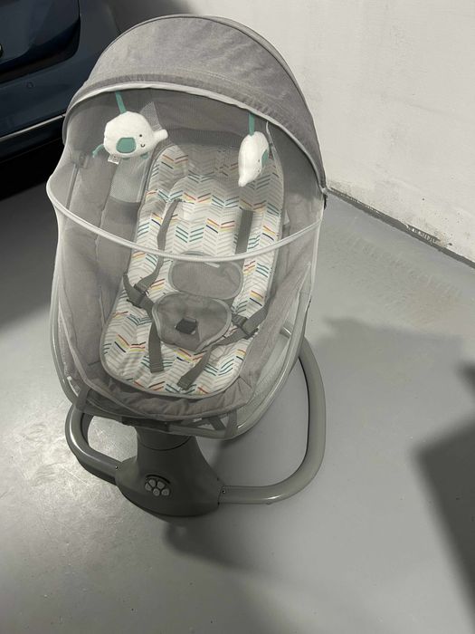 Електрическа бебешка люлка