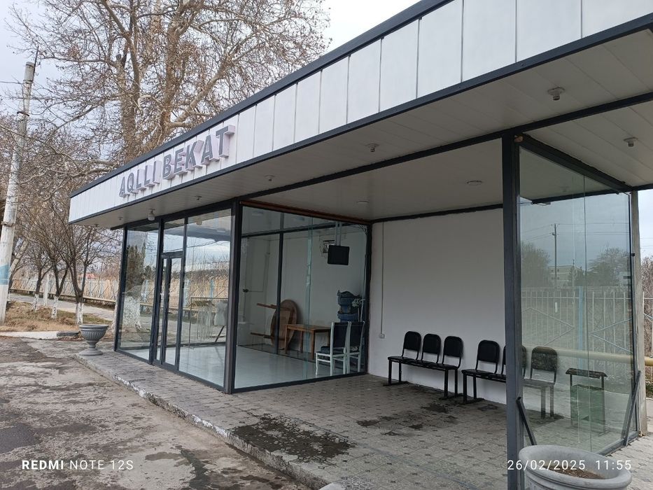 Tayyor bekat.Azot yoʻlida Sovurbuloqdan tepaga chiqqanda,yonida sanoat