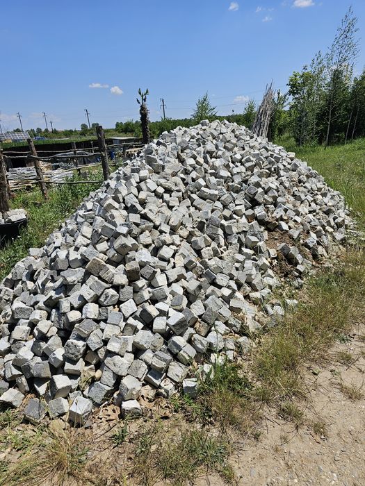 Piatra cubica  la comanda